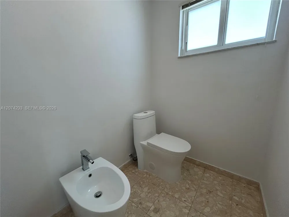 6611 SW 99th Ave Miami, FL 33173
