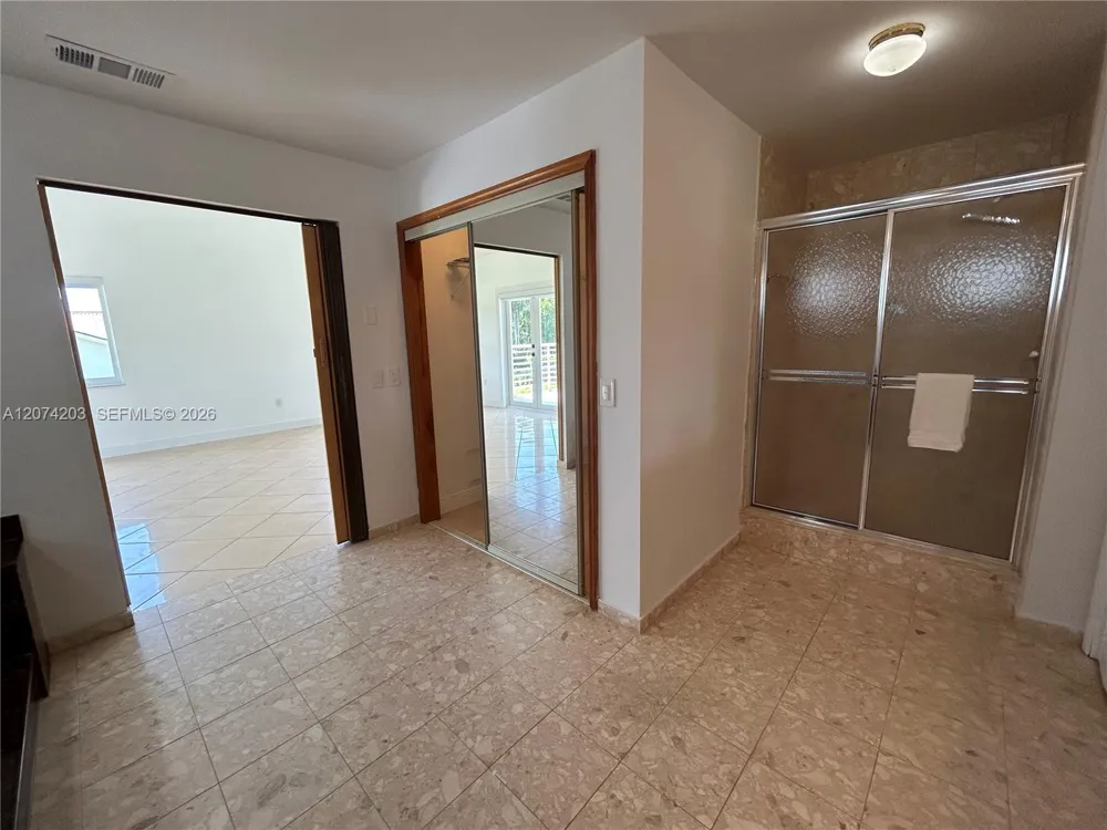 6611 SW 99th Ave Miami, FL 33173