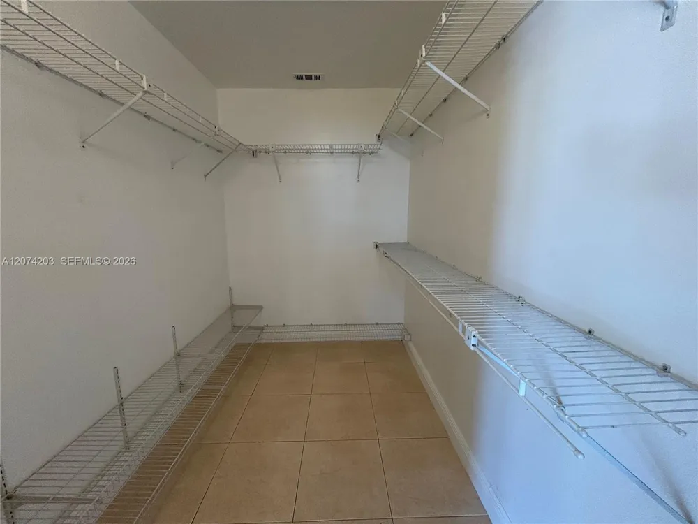 6611 SW 99th Ave Miami, FL 33173