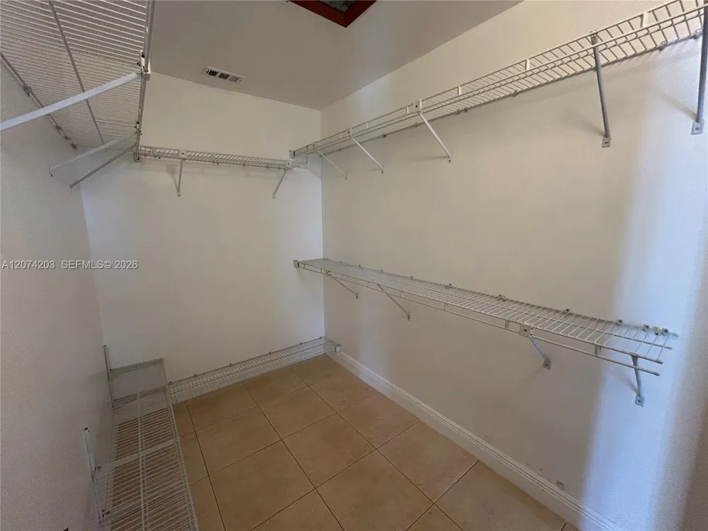 6611 SW 99th Ave Miami, FL 33173
