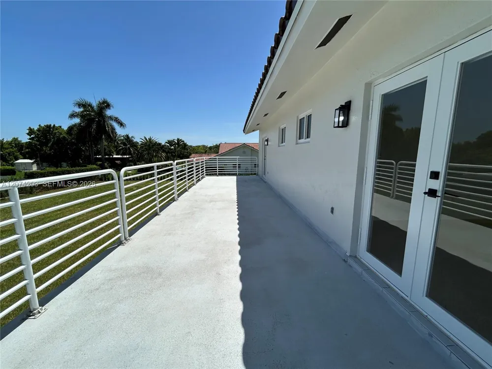 6611 SW 99th Ave Miami, FL 33173