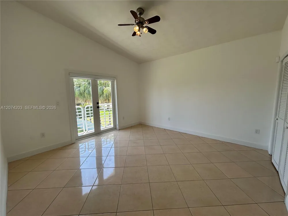 6611 SW 99th Ave Miami, FL 33173