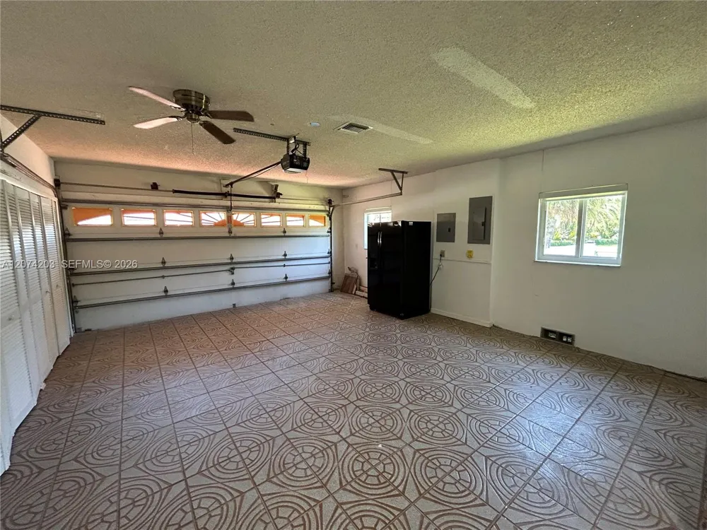 6611 SW 99th Ave Miami, FL 33173