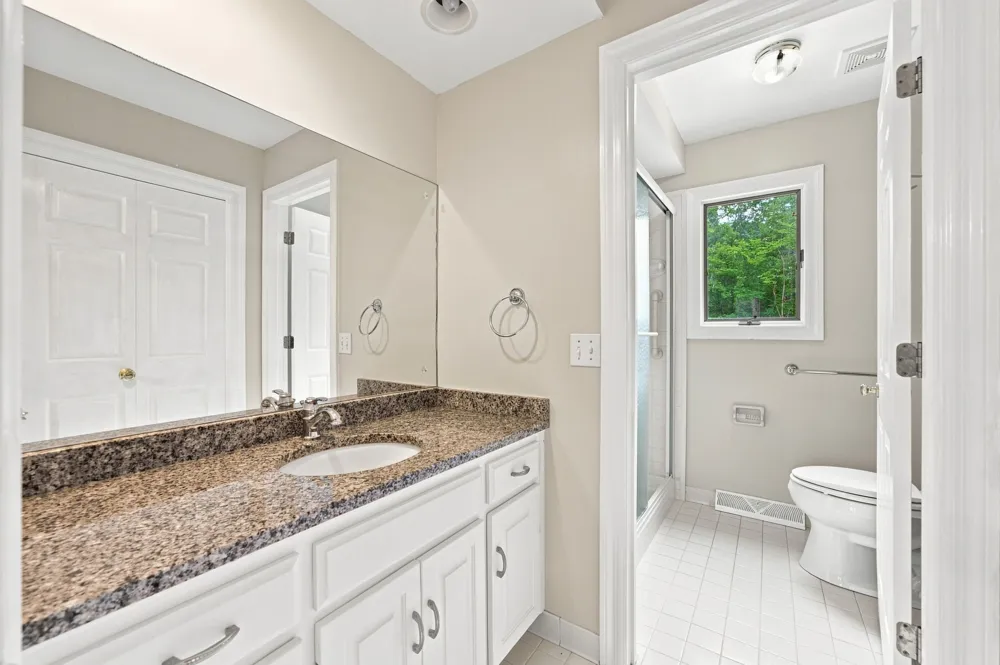 427 Country Club Ct Clarksville, TN 37043