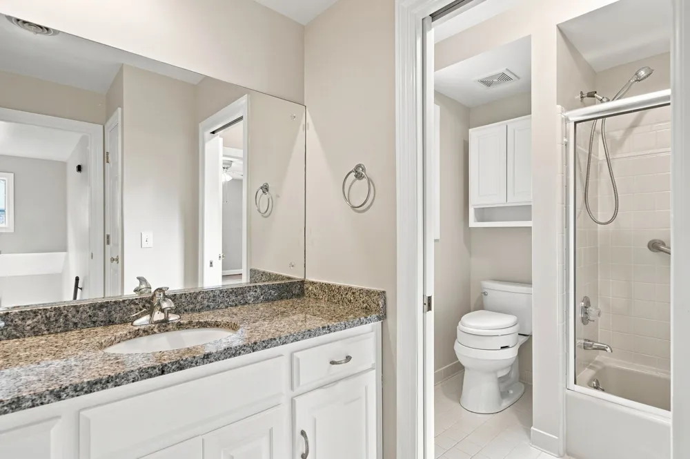427 Country Club Ct Clarksville, TN 37043