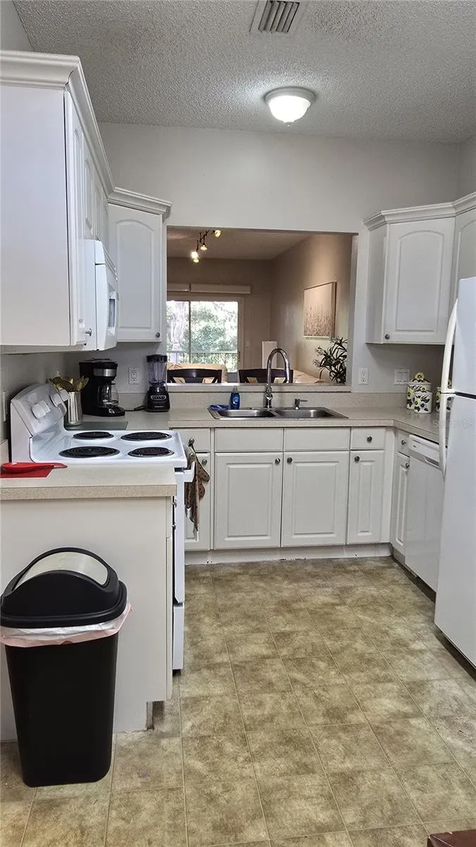 8838 CORAL PALMS COURT #B Kissimmee, FL 34747