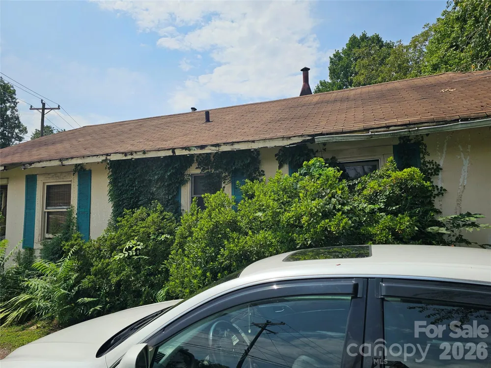 504 NW Hospital Avenue Lenoir, NC 28645