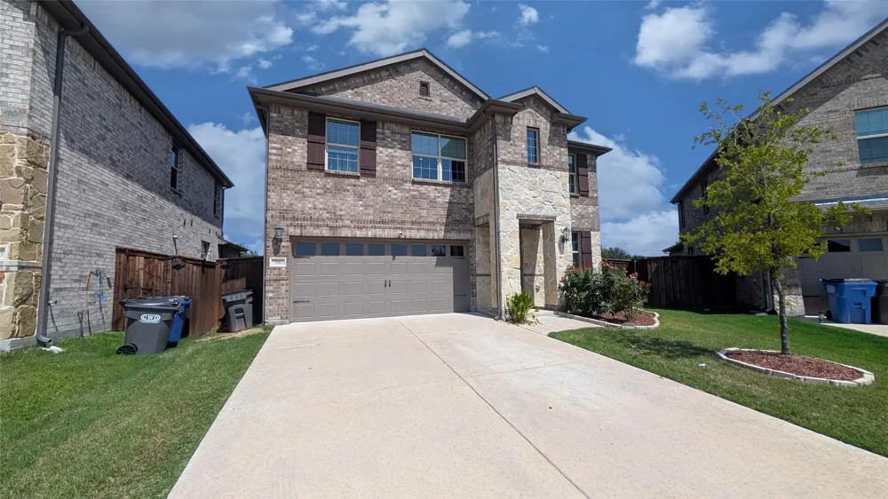 7002 Running Iron Trail Sachse, TX 75048