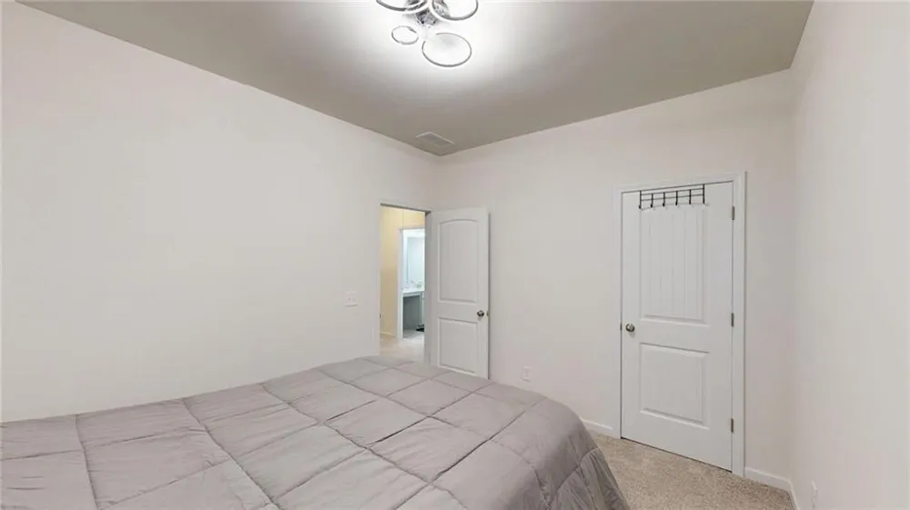 662 Blackshear Trl Temple, GA 30179
