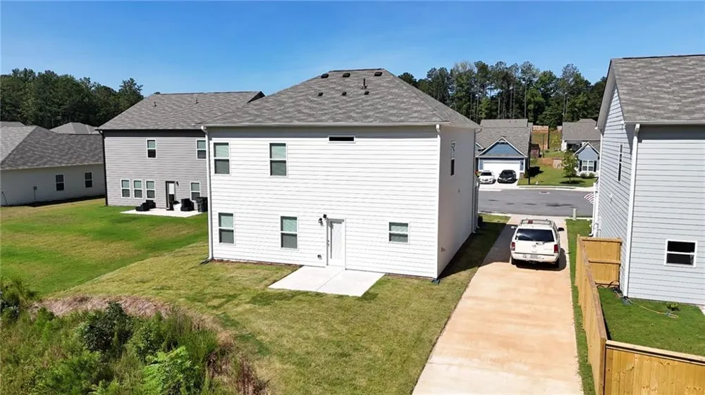 662 Blackshear Trl Temple, GA 30179