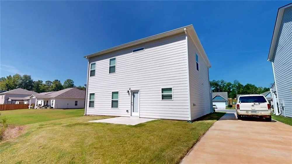 662 Blackshear Trl Temple, GA 30179
