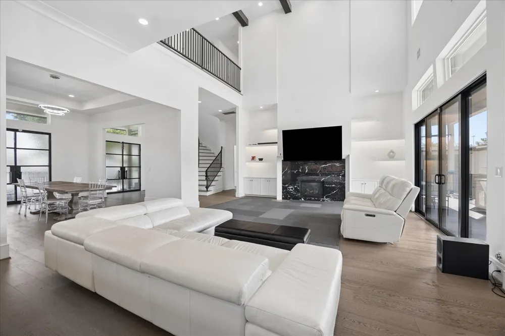 4951 Valkeith Drive Houston, TX 77096