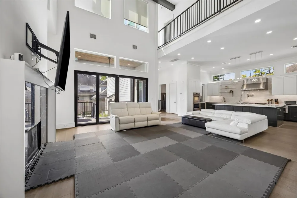 4951 Valkeith Drive Houston, TX 77096