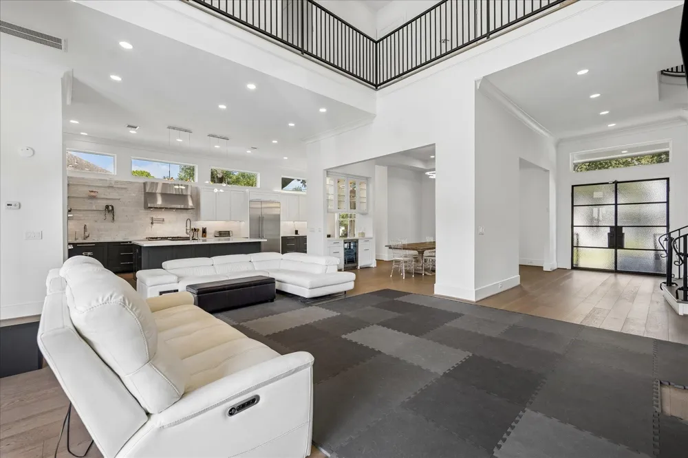 4951 Valkeith Drive Houston, TX 77096