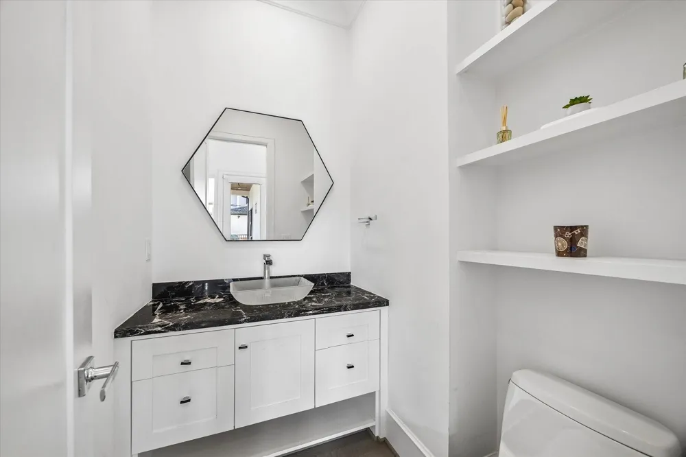 4951 Valkeith Drive Houston, TX 77096