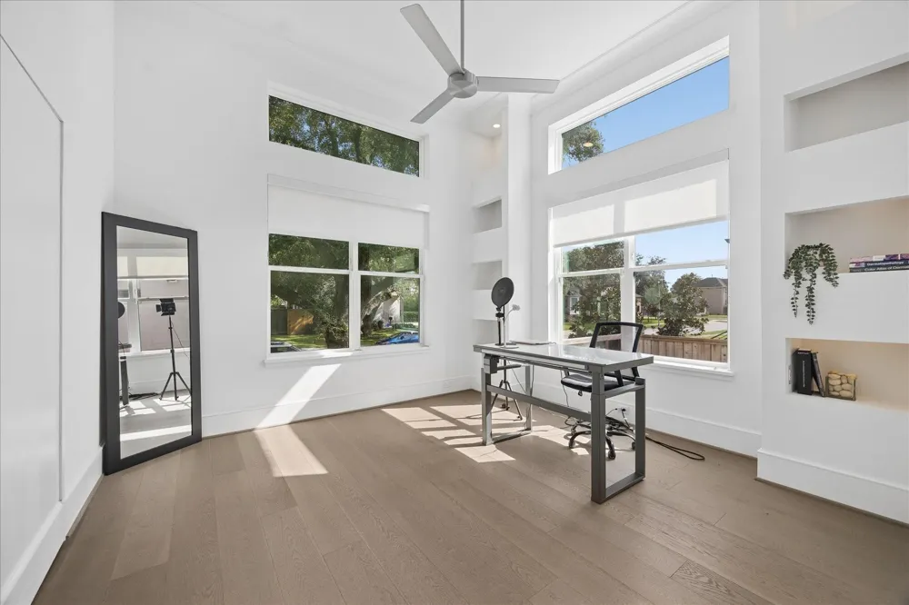 4951 Valkeith Drive Houston, TX 77096