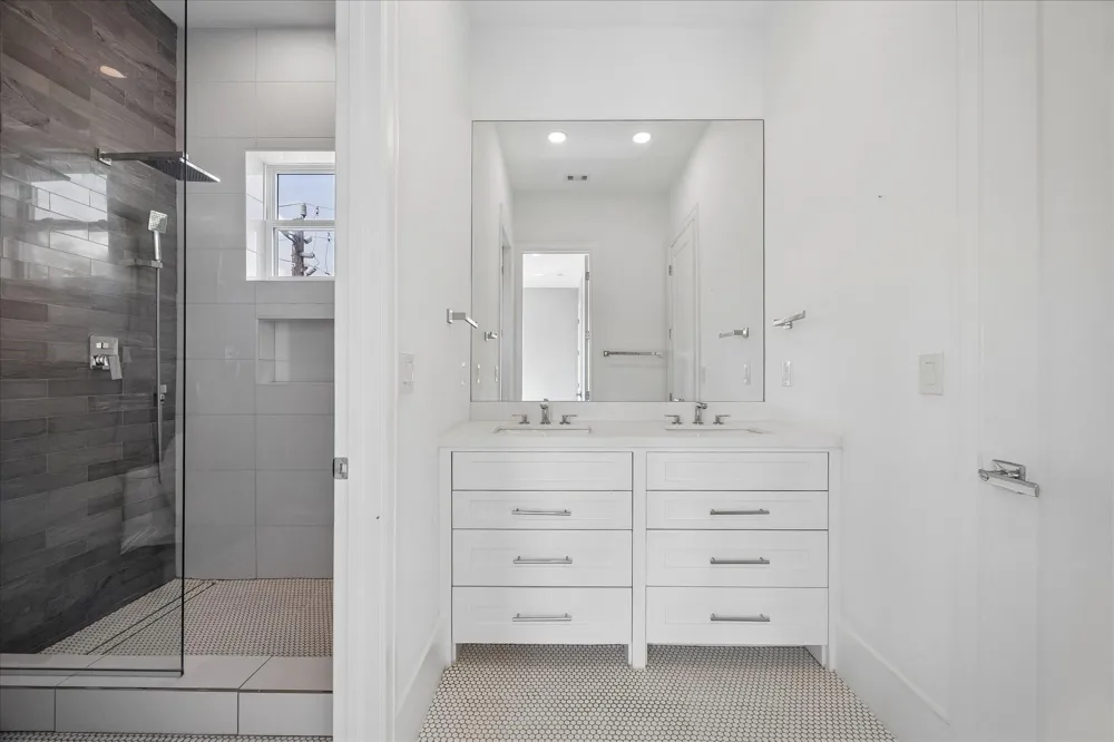4951 Valkeith Drive Houston, TX 77096
