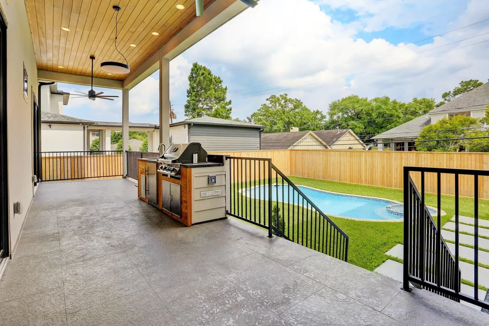 4951 Valkeith Drive Houston, TX 77096