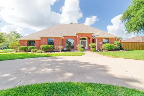 203 Canyon Oak Drive