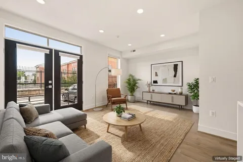 1508 F STREET NE #4
