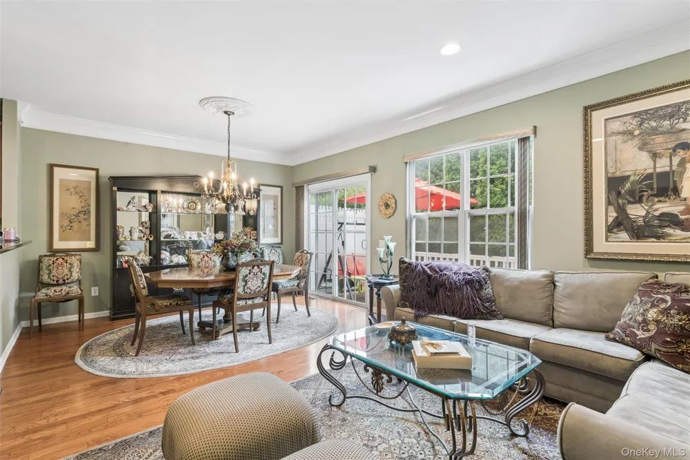 178 Southampton Drive Massapequa, NY 11758