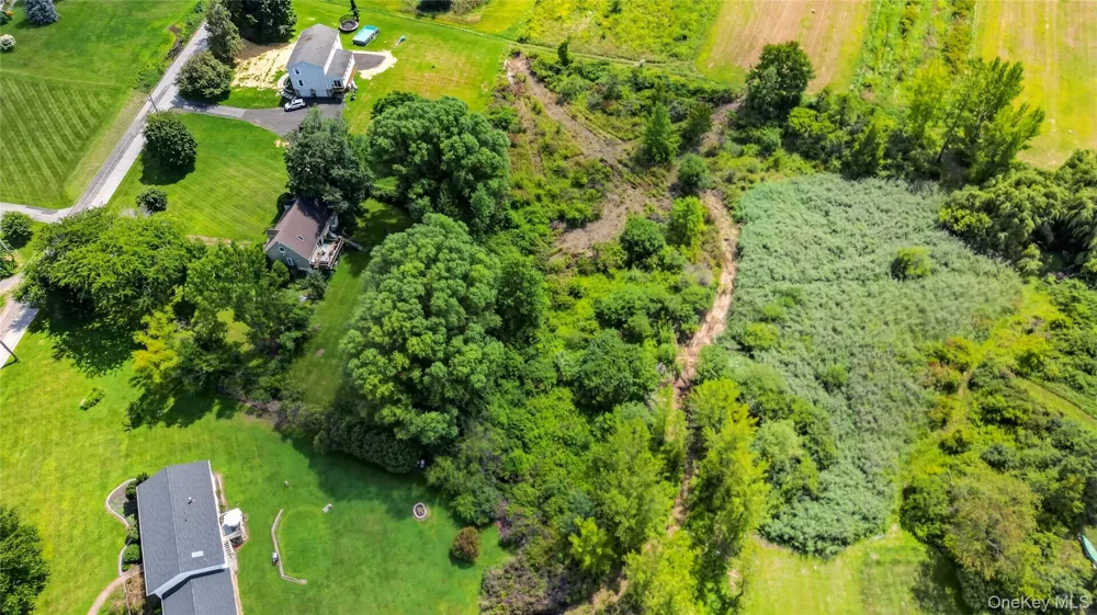 3 Bills Lane Marlboro, NY 12547