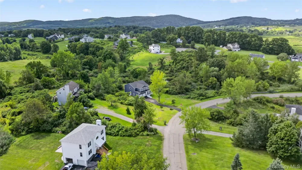 3 Bills Lane Marlboro, NY 12547
