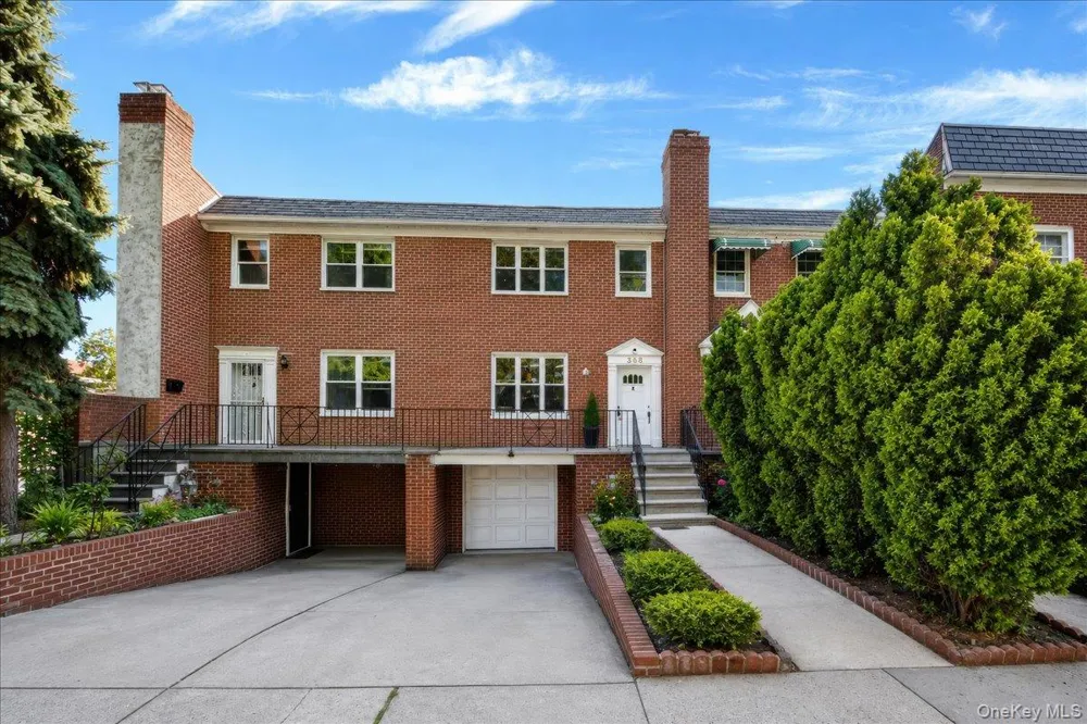 308 W 234th Street Bronx, NY 10463