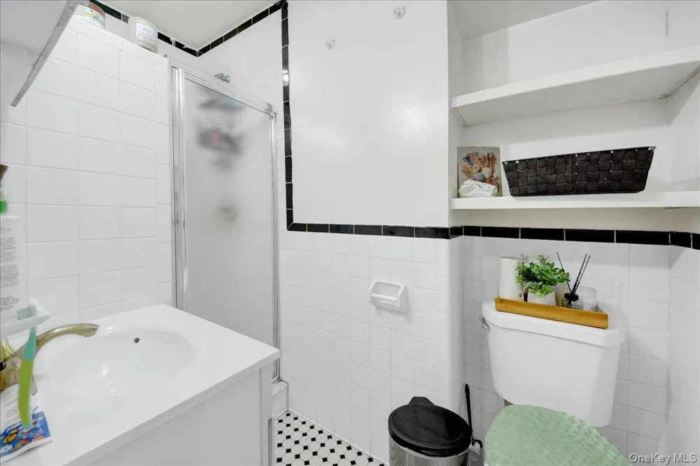 308 W 234th Street Bronx, NY 10463