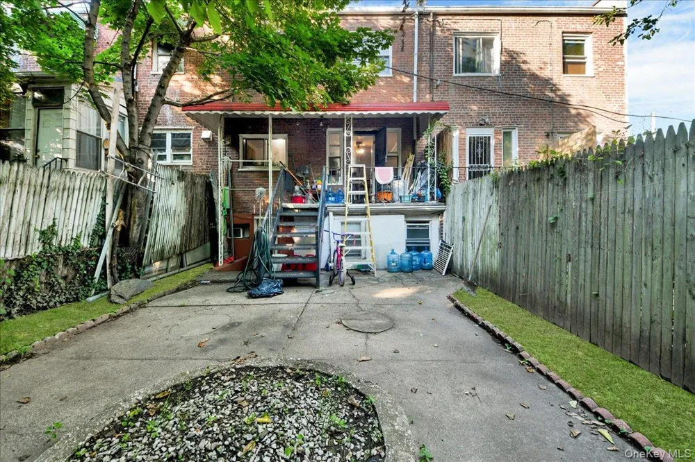 308 W 234th Street Bronx, NY 10463