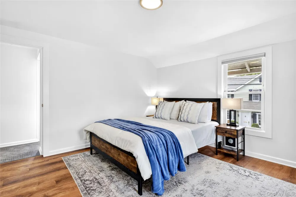 12 Smull Place Port Washington, NY 11050
