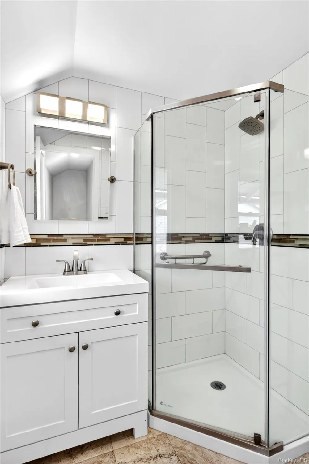 12 Smull Place Port Washington, NY 11050