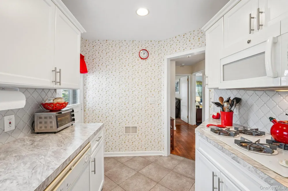 105 Hildreth Place Yonkers, NY 10704