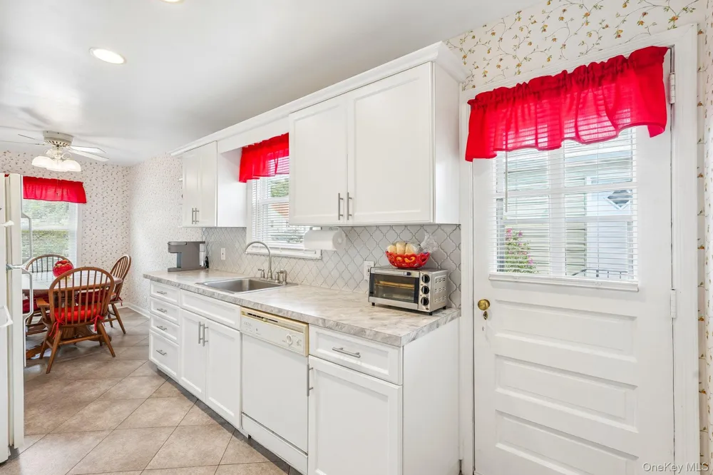 105 Hildreth Place Yonkers, NY 10704