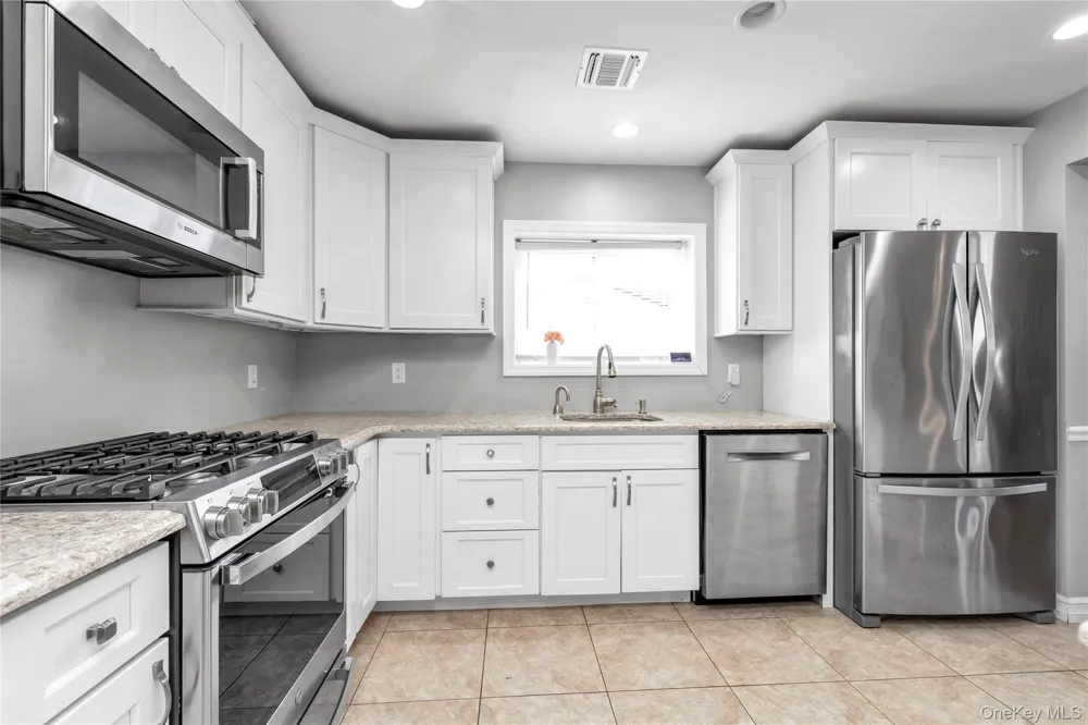 647 Jarvis Avenue Far Rockaway, NY 11691