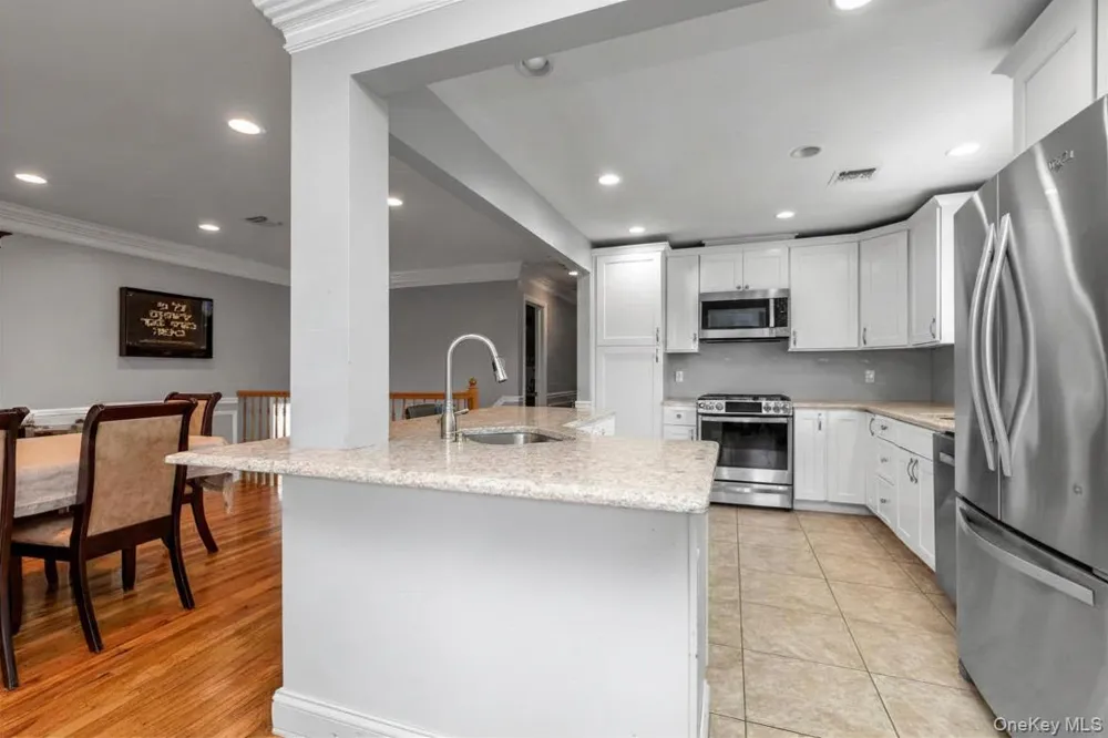 647 Jarvis Avenue Far Rockaway, NY 11691