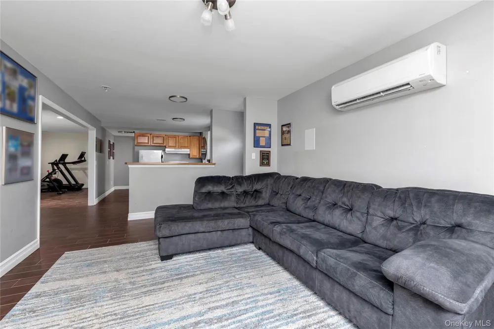 647 Jarvis Avenue Far Rockaway, NY 11691