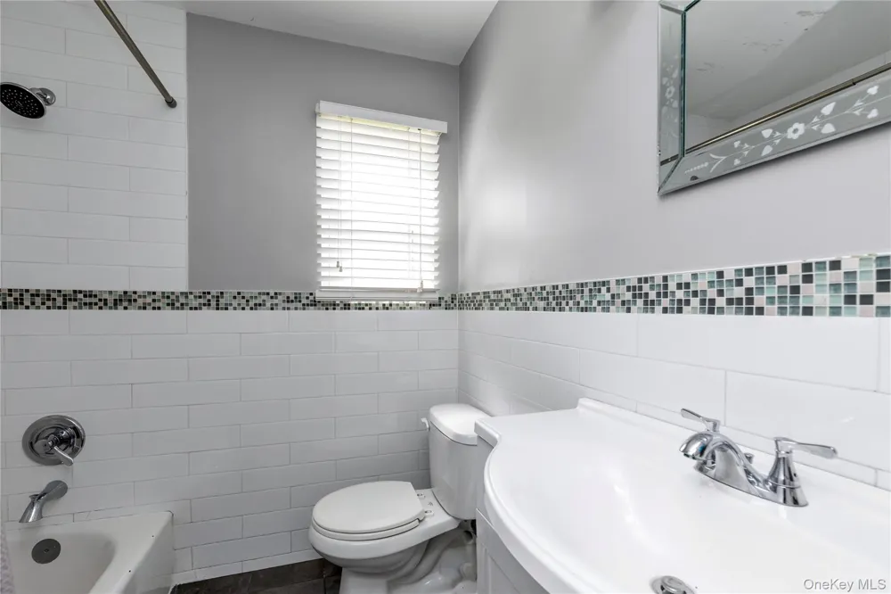 647 Jarvis Avenue Far Rockaway, NY 11691