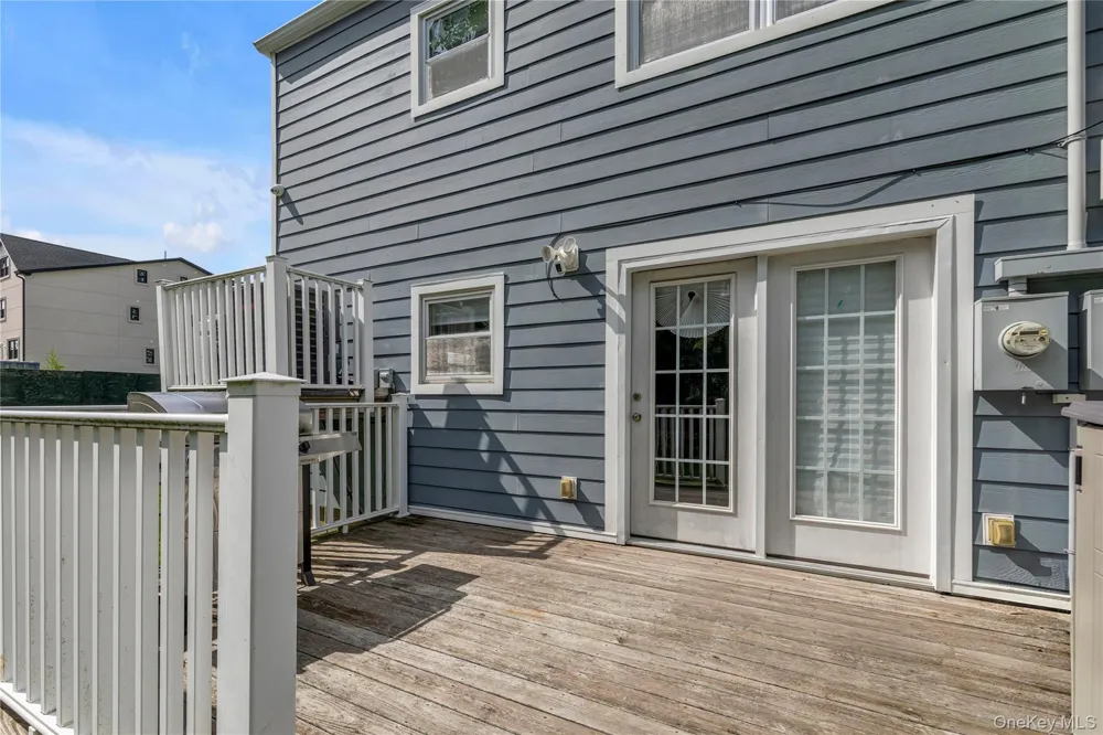 647 Jarvis Avenue Far Rockaway, NY 11691