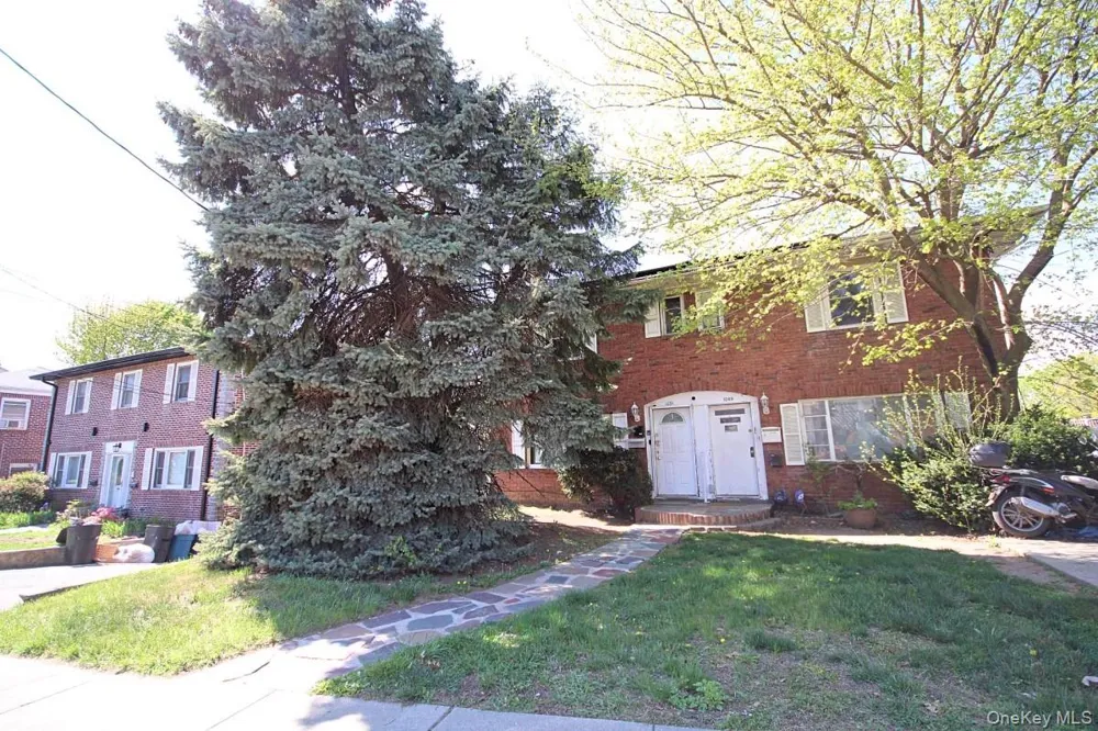 1051 victory Boulevard Staten Island, NY 10301