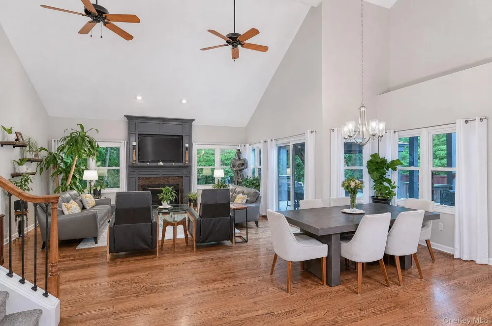 11 Coach Hill Drive Danbury, CT Call Listing Agent, CT 06811