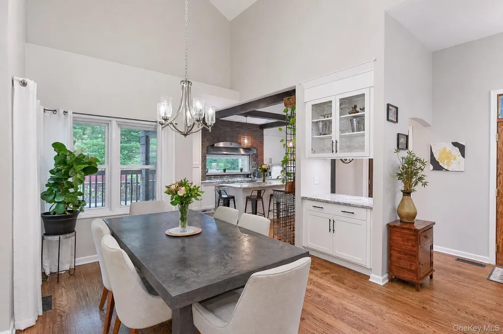 11 Coach Hill Drive Danbury, CT Call Listing Agent, CT 06811