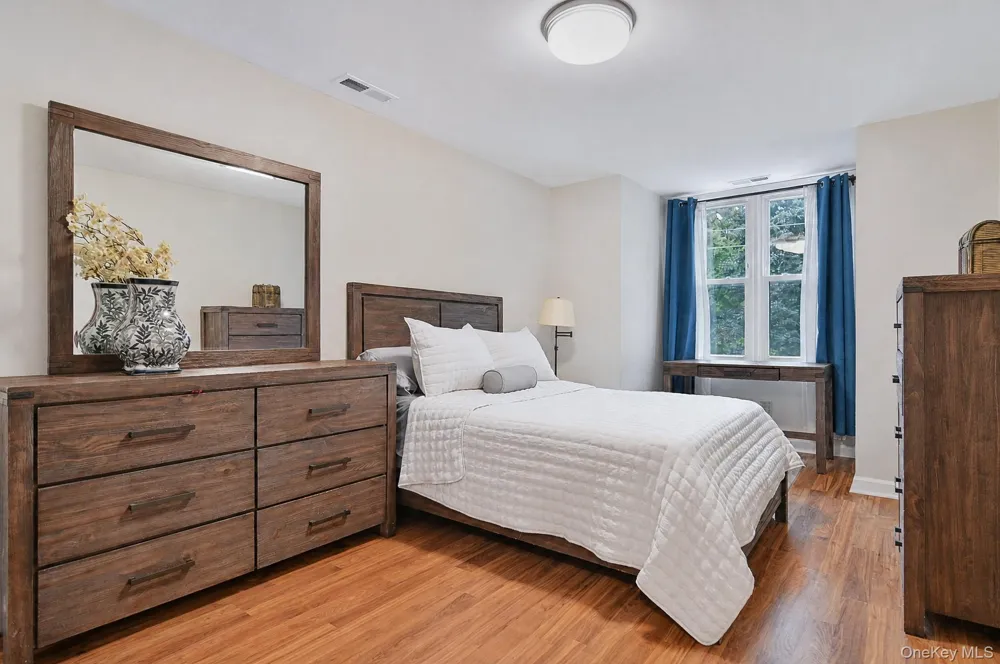 11 Coach Hill Drive Danbury, CT Call Listing Agent, CT 06811