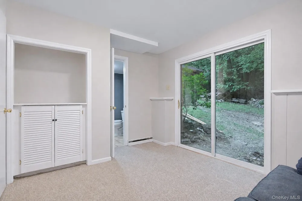 11 Coach Hill Drive Danbury, CT Call Listing Agent, CT 06811