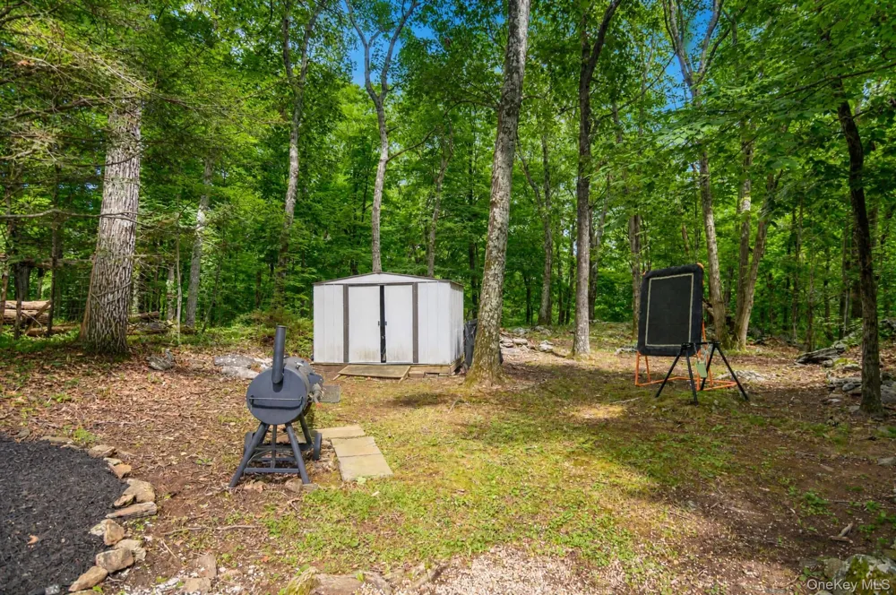 11 Coach Hill Drive Danbury, CT Call Listing Agent, CT 06811
