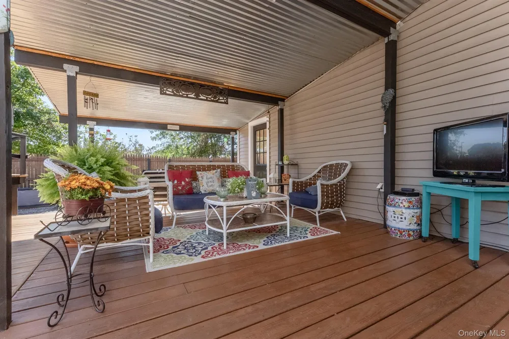 10 Lipton Street Kingston, NY 12401