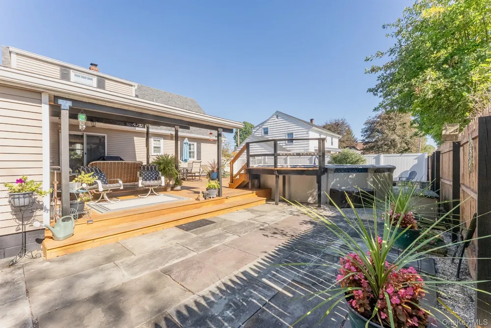 10 Lipton Street Kingston, NY 12401