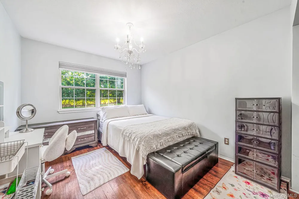 4 Balmoral Court Middle Island, NY 11953