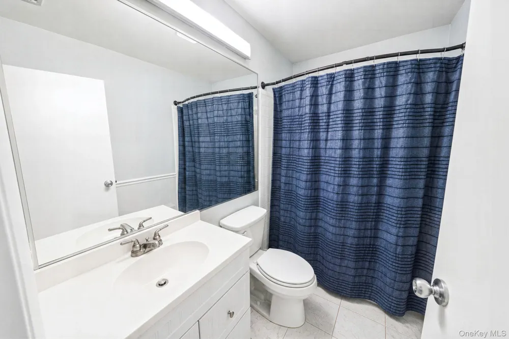 4 Balmoral Court Middle Island, NY 11953