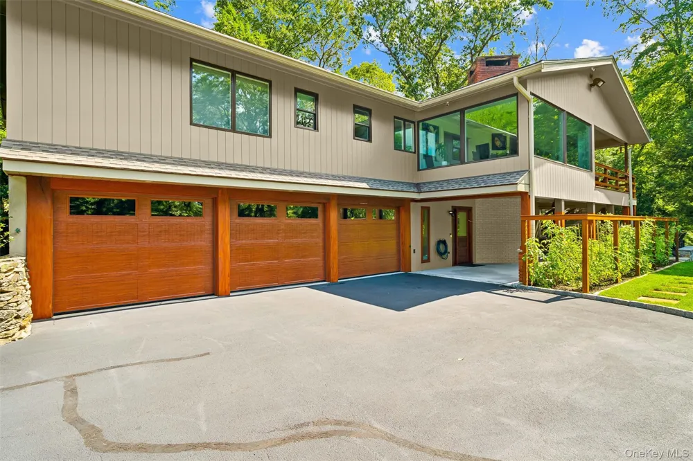 401 Chestnut Ridge Road Bedford Corners, NY 10549